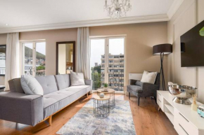 Elegant Cape Royale Suite